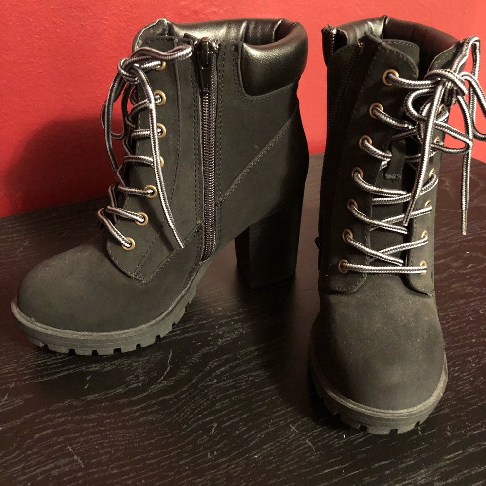 Heel booties